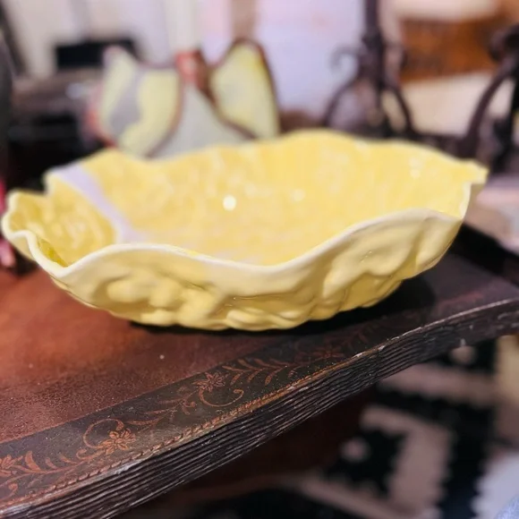 Majolica Secla large yellow serving bowl 13”